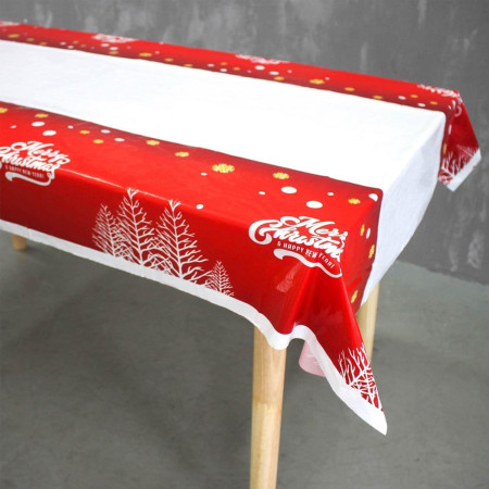 Fata de masa dreptunghiulara Cyrax, PVC, 2.5 mm grosime, imprimeu Merry Christmas, potrivit pentru Craciun, utilizare multipla, 180 x 108 cm, alb