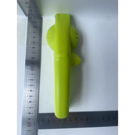 Dispozitiv de spart nuci si castane Cyrax, ABS si otel, 17.5 x 5.5 x 5 cm, usor de utilizat, verde