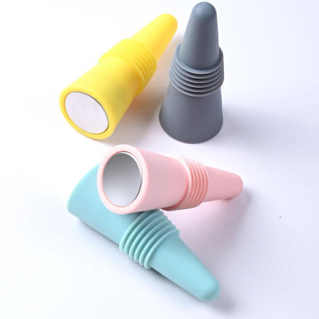 Set 4 dopuri reutilizabile din silicon Cyrax, pentru sticle de vin, bautura, multicolor