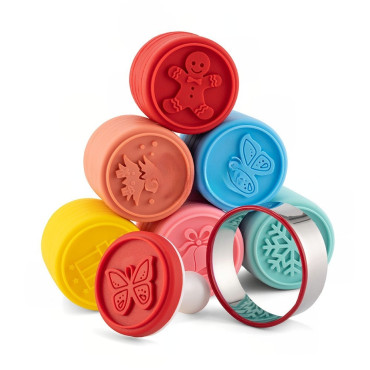 Set 6 stampile pentru prajituri Cyrax, tematica de Craciun, din silicon alimentar non-toxic, taietor aluat inclus, 6 cm,  maner din plastic, compact, usor de depozitat,