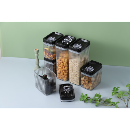 Set 4 Recipiente din Plastic, Cyrax, pentru Alimente/Obiecte, Inchidere Ermetica, Textura Ondulata, 2 x 1.5l, 2 x 3.3 l, Transparent