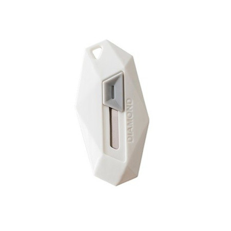 Cutter pentru Cutii, Cyrax, Varf Rotunjit si Zimtat, Tip Breloc, 6.5x3.5 cm, Alb